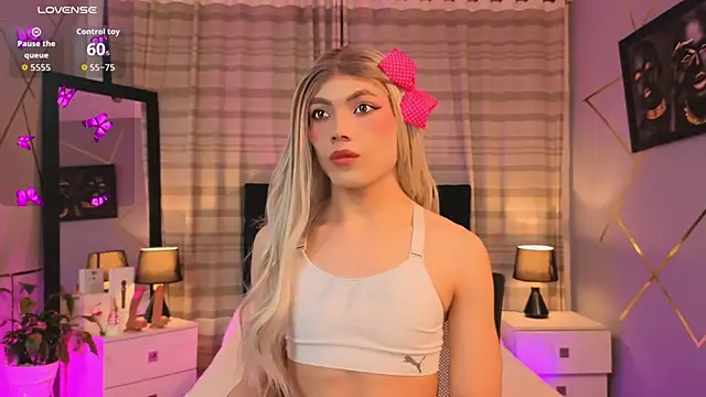 Megan Do Santos online show from 10, 11, 2025