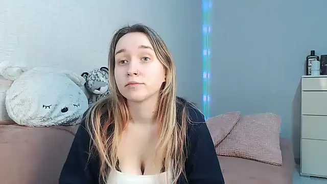 lovely hayley online show from 9, 2, 2026