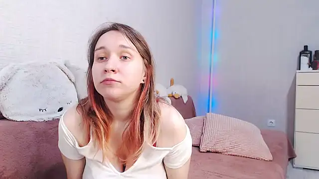 Snapshot of lovely_hayley chatting on 15, 6, 2026 lovely hayley online show from 15, 6, 2026