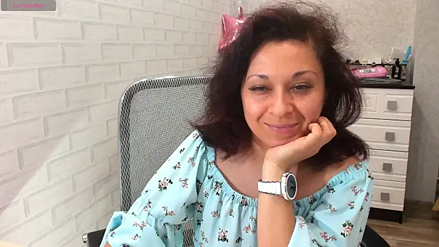 Snapshot of TeasyLana chatting on 21, 5, 2026 TeasyLana online show from 21, 5, 2026