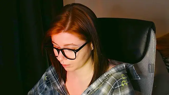 xoxoavi online show from 8, 1, 2025