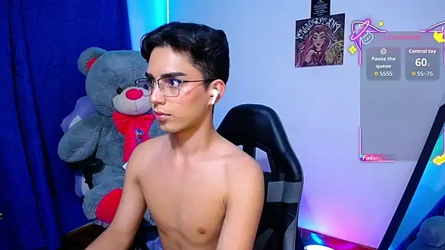 Snapshot of OwenBluee chatting on 18, 6, 2026 OwenBluee online show from 18, 6, 2026