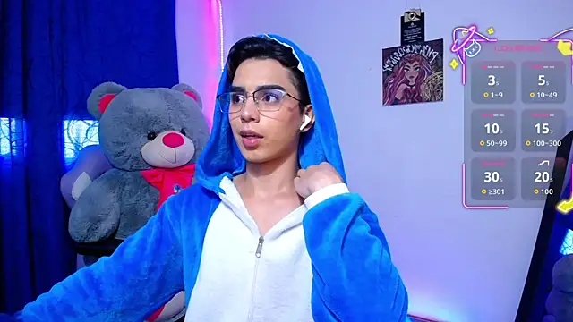 Snapshot of OwenBluee chatting on 25, 6, 2026 OwenBluee online show from 25, 6, 2026