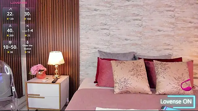 AndreaPink2024 online show from 10, 10, 2025