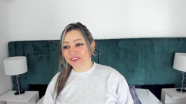 Snapshot of PandoraB_ chatting on 1, 2, 2025 PandoraB online show from 1, 2, 2025