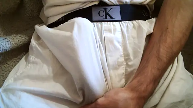 Snapshot of KoyuHanara chatting on 3, 11, 2025 KoyuHanara online show from 3, 11, 2025