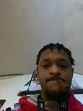 Snapshot of rayyymack chatting on 8, 12, 2024 rayyymack online show from 8, 12, 2024