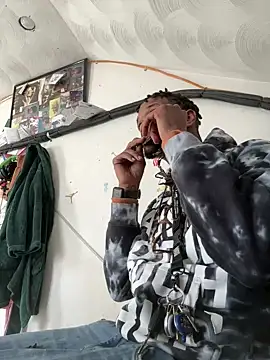 Snapshot of rayyymack chatting on 19, 12, 2024 rayyymack online show from 19, 12, 2024