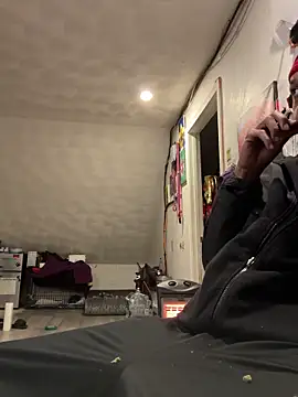 Snapshot of rayyymack chatting on 25, 12, 2024 rayyymack online show from 25, 12, 2024