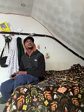 Snapshot of rayyymack chatting on 6, 2, 2025 rayyymack online show from 6, 2, 2025