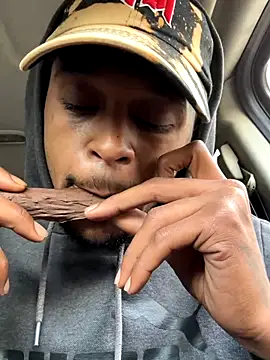 Snapshot of rayyymack chatting on 6, 11, 2025 rayyymack online show from 6, 11, 2025