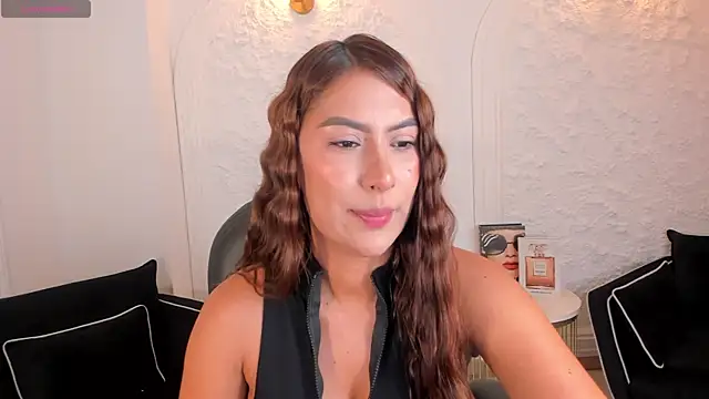 Snapshot of ArianaDumont chatting on 8, 7, 2026 ArianaDumont online show from 8, 7, 2026