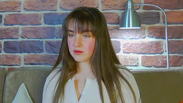 Sofia Hugs online show from 6, 2, 2026