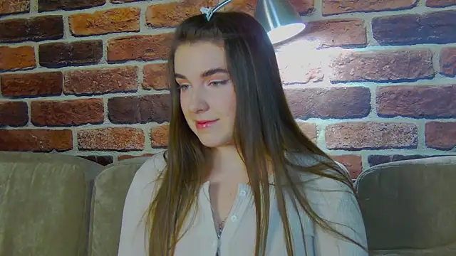 Sofia Hugs online show from 9, 2, 2026