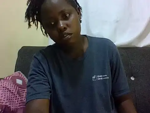 Sweetcecie01 online show from 22, 3, 2026