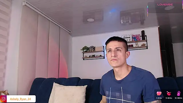 Snapshot of ashely_ryan24 chatting on 7, 7, 2026 ashely ryan24 online show from 7, 7, 2026