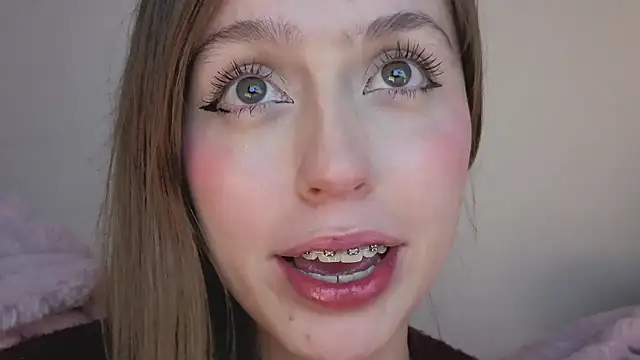 Snapshot of SofiaGc chatting on 23, 11, 2025 SofiaGc online show from 23, 11, 2025