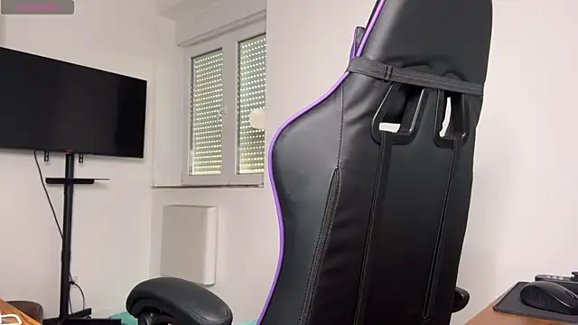 Caliiie-of online show from 5, 11, 2025