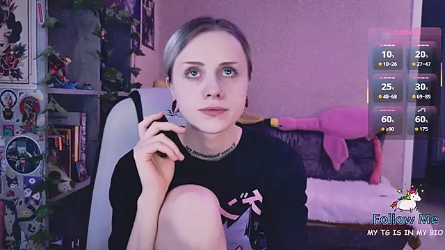 NaniMoore online show from 12, 3, 2026