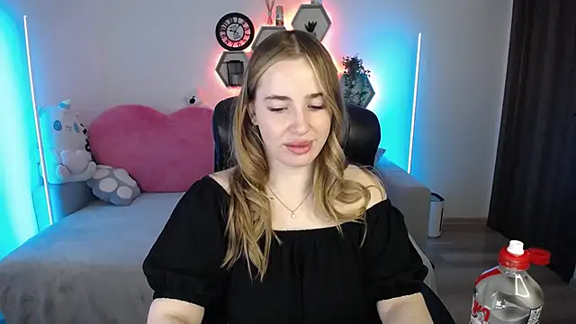 SabrinViolet online show from 23, 5, 2026