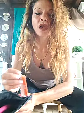 Snapshot of vampvanna23 chatting on 9, 9, 2025 vampvanna23 online show from 9, 9, 2025