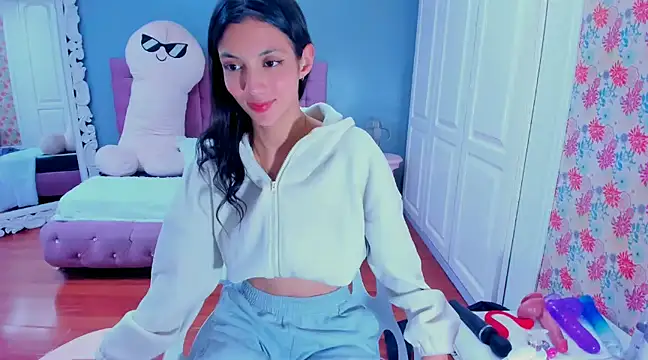 Iris Stone  online show from 17, 1, 2025