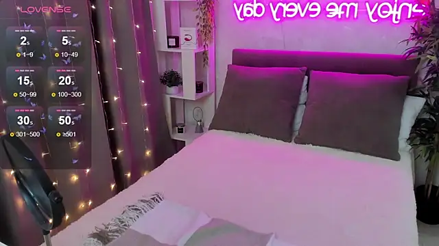 FeralPeach online show from 27, 11, 2025