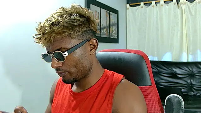 Snapshot of Black_indiian chatting on 26, 11, 2025 Black indiian online show from 26, 11, 2025