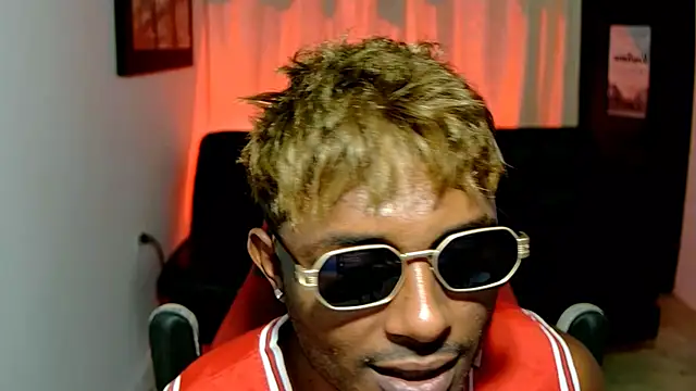 Snapshot of Black_indiian chatting on 27, 11, 2025 Black indiian online show from 27, 11, 2025