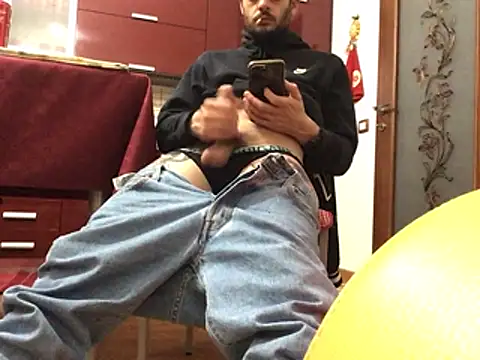 Snapshot of DragonPink chatting on 15, 12, 2024 DragonPink online show from 15, 12, 2024