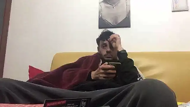 Snapshot of DragonPink chatting on 5, 1, 2025 DragonPink online show from 5, 1, 2025