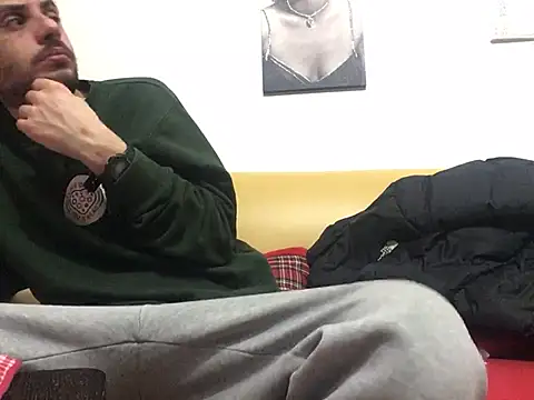 Snapshot of DragonPink chatting on 8, 1, 2025 DragonPink online show from 8, 1, 2025