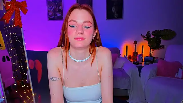 Alyssa Smitt online show from 6, 3, 2025