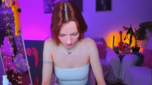 Alyssa Smitt online show from 9, 10, 2025