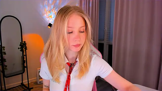 Snapshot of Eva_Davi chatting on 28, 3, 2026 Eva Davi online show from 28, 3, 2026