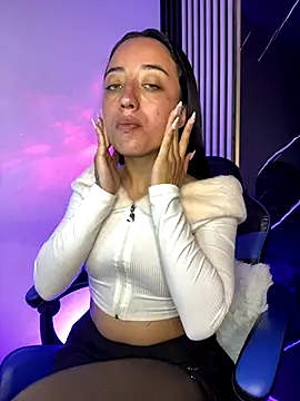 Ady 18 online show from 4, 12, 2025