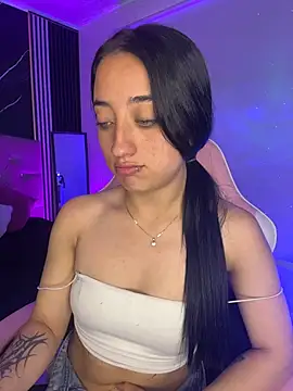 Snapshot of Ady_18 chatting on 30, 6, 2026 Ady 18 online show from 30, 6, 2026
