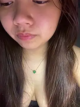 Snapshot of Hotellinh12 chatting on 23, 2, 2025 Hotellinh12 online show from 23, 2, 2025