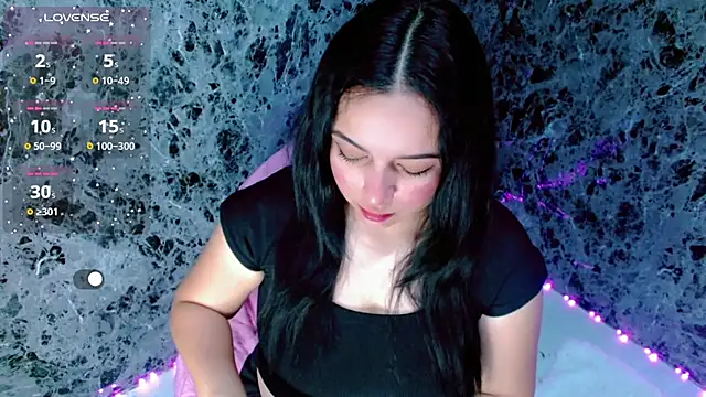 Snapshot of Lanna_belle28 chatting on 4, 12, 2025 Lanna belle28 online show from 4, 12, 2025