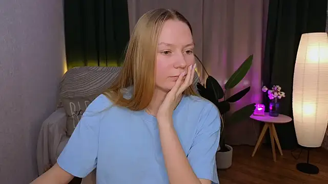 Snapshot of CarolynCohen__ chatting on 27, 1, 2025 CarolynCohen online show from 27, 1, 2025