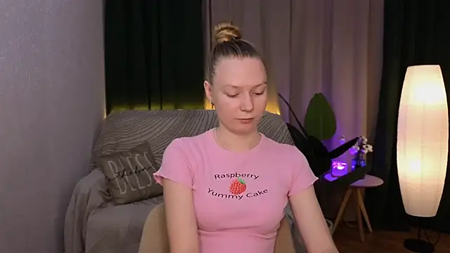 Snapshot of CarolynCohen__ chatting on 30, 1, 2025 CarolynCohen online show from 30, 1, 2025