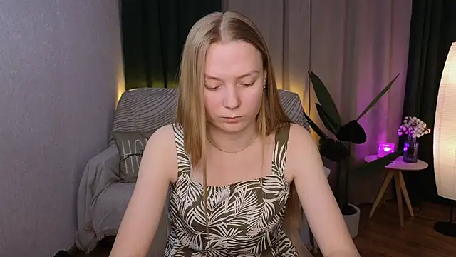 Snapshot of CarolynCohen__ chatting on 17, 2, 2025 CarolynCohen online show from 17, 2, 2025