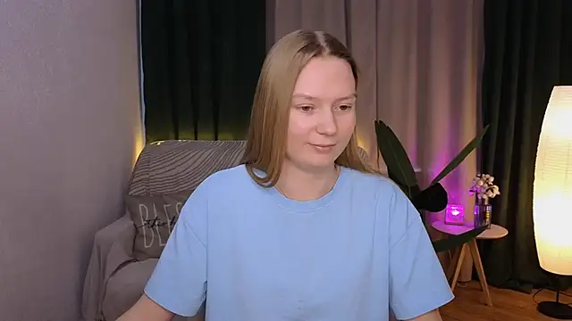 Snapshot of CarolynCohen__ chatting on 2, 3, 2025 CarolynCohen online show from 2, 3, 2025