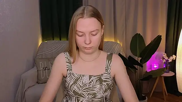 Snapshot of CarolynCohen__ chatting on 14, 3, 2025 CarolynCohen online show from 14, 3, 2025