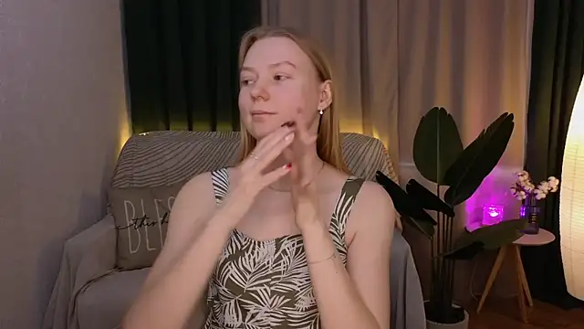 Snapshot of CarolynCohen__ chatting on 14, 3, 2025 CarolynCohen online show from 14, 3, 2025