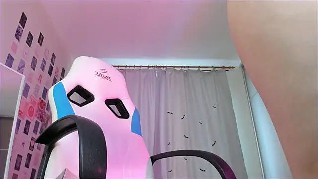 Snapshot of Vanessa_Verona chatting on 26, 3, 2026 Vanessa Verona online show from 26, 3, 2026