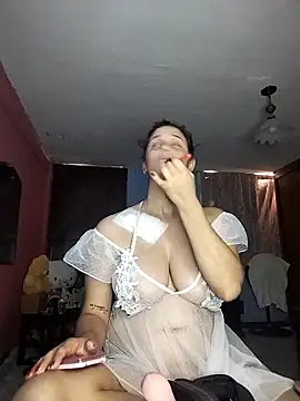 Snapshot of Catalinacandela chatting on 10, 2, 2026 Catalinacandela online show from 10, 2, 2026