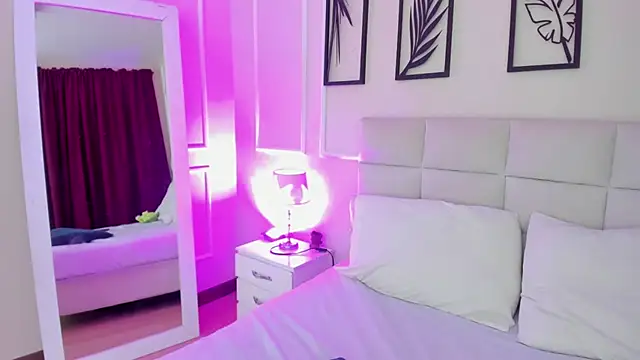 Alisa  walker online show from 3, 2, 2025