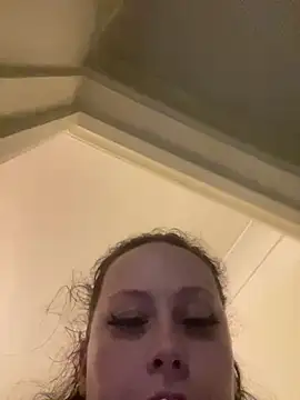 Snapshot of CurvyQueen2023 chatting on 7, 12, 2024 CurvyQueen2023 online show from 7, 12, 2024