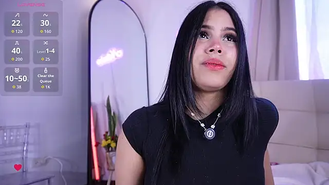 Snapshot of Natasha__Sccott chatting on 10, 11, 2025 Natasha Sccott online show from 10, 11, 2025